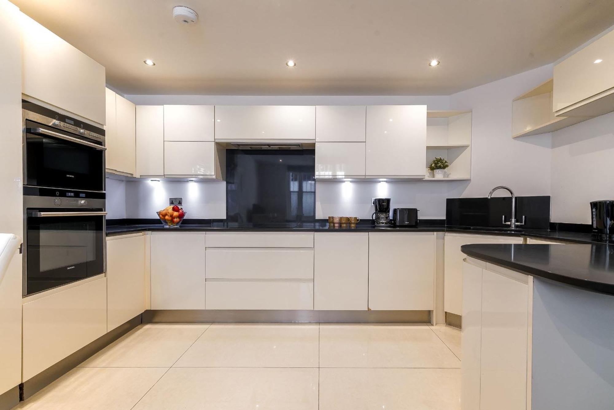 Notting Hill & Hyde Park - 2Br - Cityapartmentstay London Kültér fotó